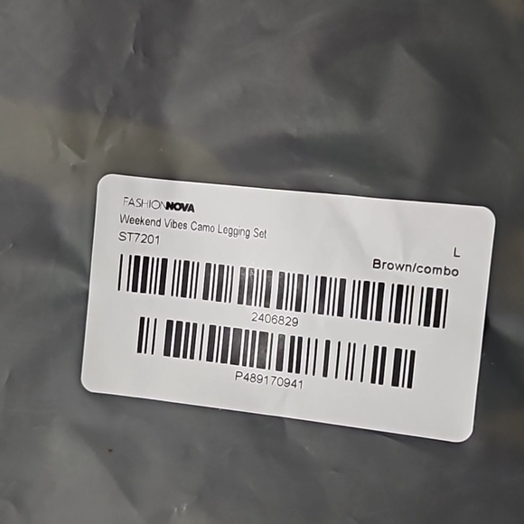 ๐FASHION NOVA Camo Leggin Set in Brown/Green Camo - Picture 9 of 11